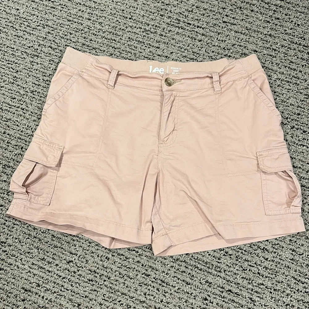 Lee Women's Light Pink Cargo Shorts - Picture 2 of 5